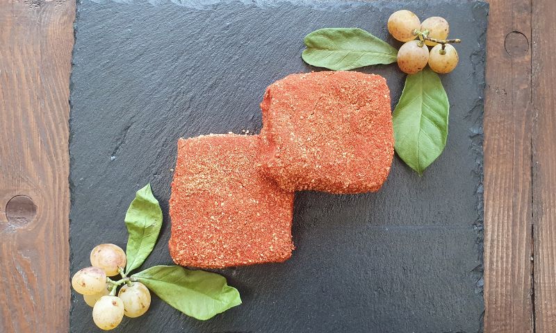 petits écoliers, spécialité de dinde panée au paprika avec du fromage