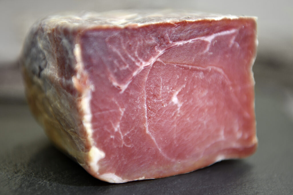 Jambon cru du valais IGP - Séchoir de la vallée - Produit du terroir -  Valais